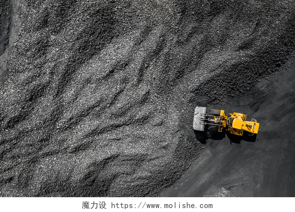 露天煤矿挖掘现场露天矿、煤炭挖掘机行业、顶视无人机